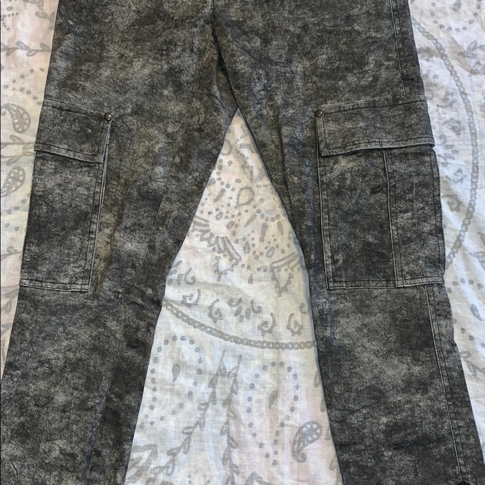 Alice + Olivia Cargo Acid Wash Gray Skinny Jeans - Picture 2 of 5